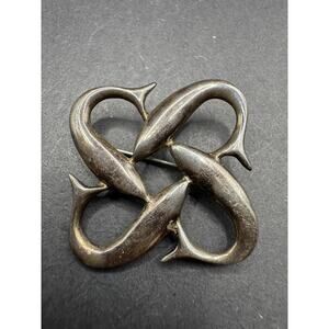 KENNETH KANTRO Sterling Silver 925 1971 Damariscotta Swirling Fish Pin Brooch